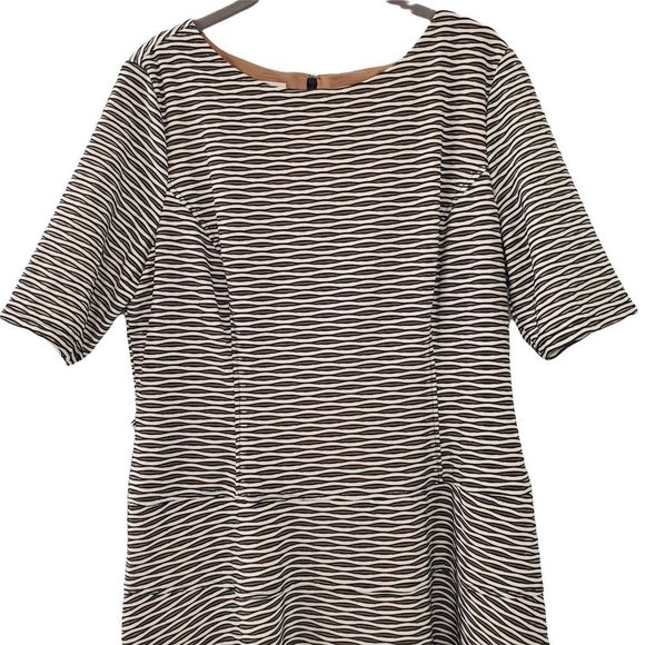 Anne Klein Short Sleeve  Textured Striped Dress - Picture 3 of 13